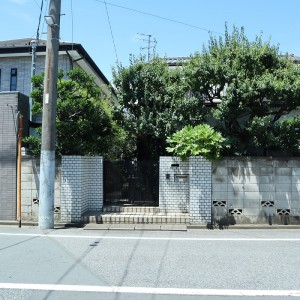 倒壊事故防止のためのブロックの軽量化