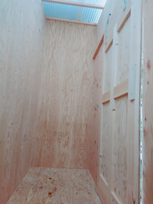 木材を使用した物置小屋を造作