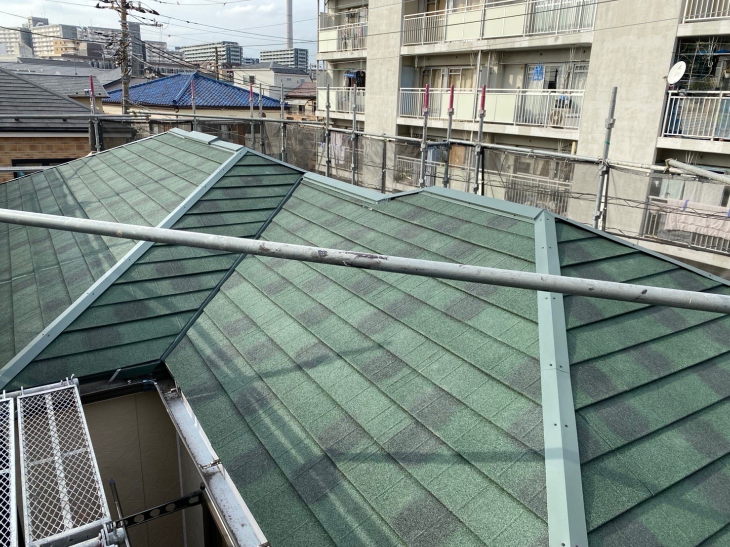 長期保証で安心屋根カバー工事