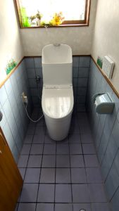 便利なオート機能が搭載されたトイレを設置