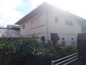 劣化が目立つ外壁・屋根をきれいに塗り替え