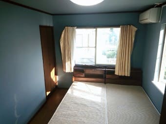洋室・和室の劣化が目立つクロスを張り替え