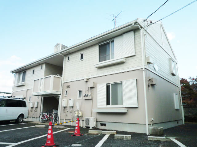 近隣に配慮して臭いが少ない塗料で塗装