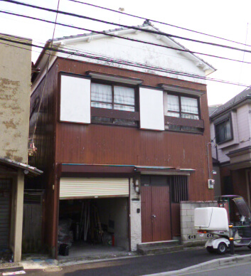 下地処理を丁寧に施したうえで外壁塗装