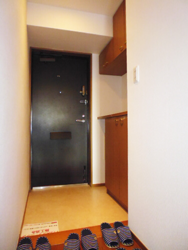 室内全てのクロスを張り替え・清潔できれいに整った空間