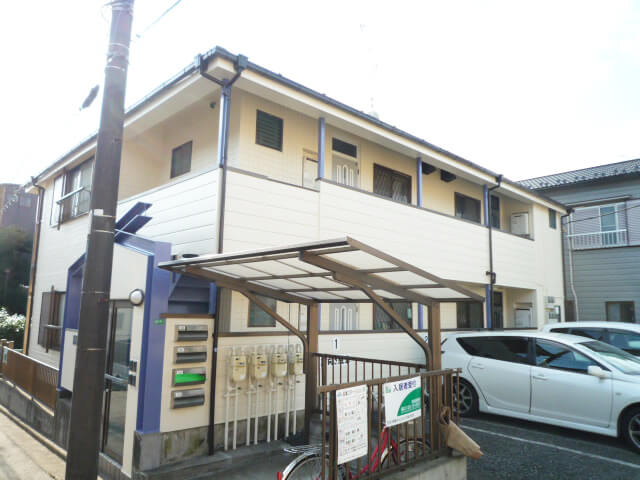 耐候性に優れた塗料で長持ちしやすい外壁に