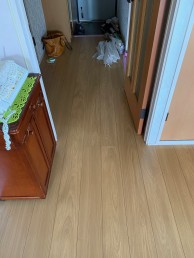 床の重ね貼りでお家の雰囲気を統一