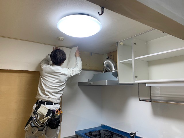 白い素敵なキッチンルームに変身