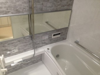 水回りを中心に施工・壁と床も張り替え