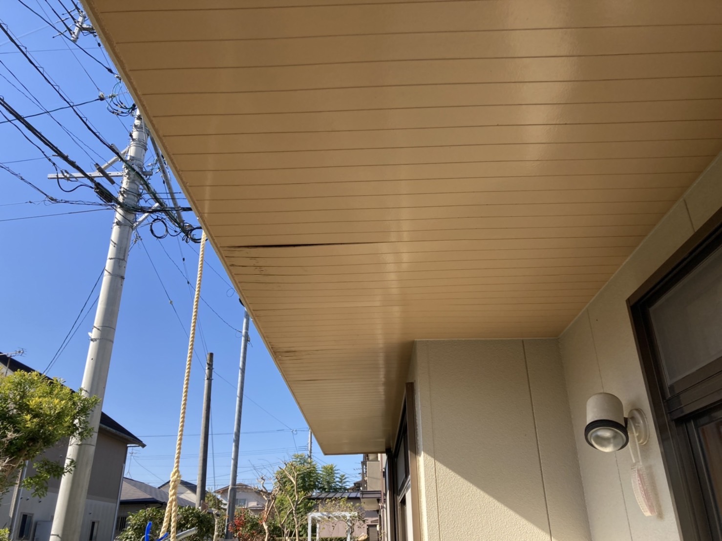 バルコニーの軒天張替工事