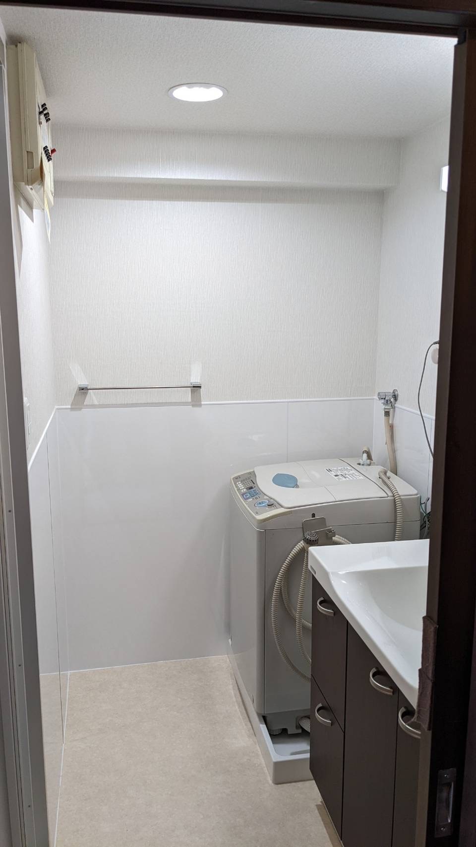 トイレと洗面所を１日施工で！