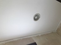 トイレの内装をシックで落ち着いた雰囲気に