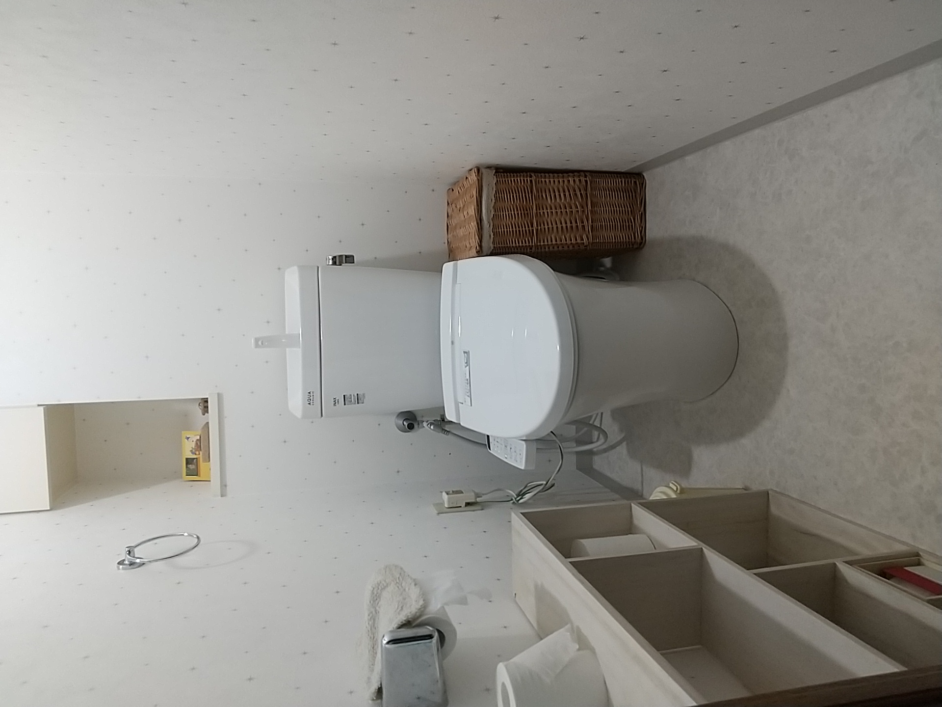 白を基調としたシンプルな水廻り