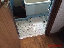 浴室の段差を解消・手すりを設置