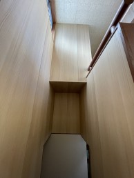 まるで新築のように見える仕上がりの階段