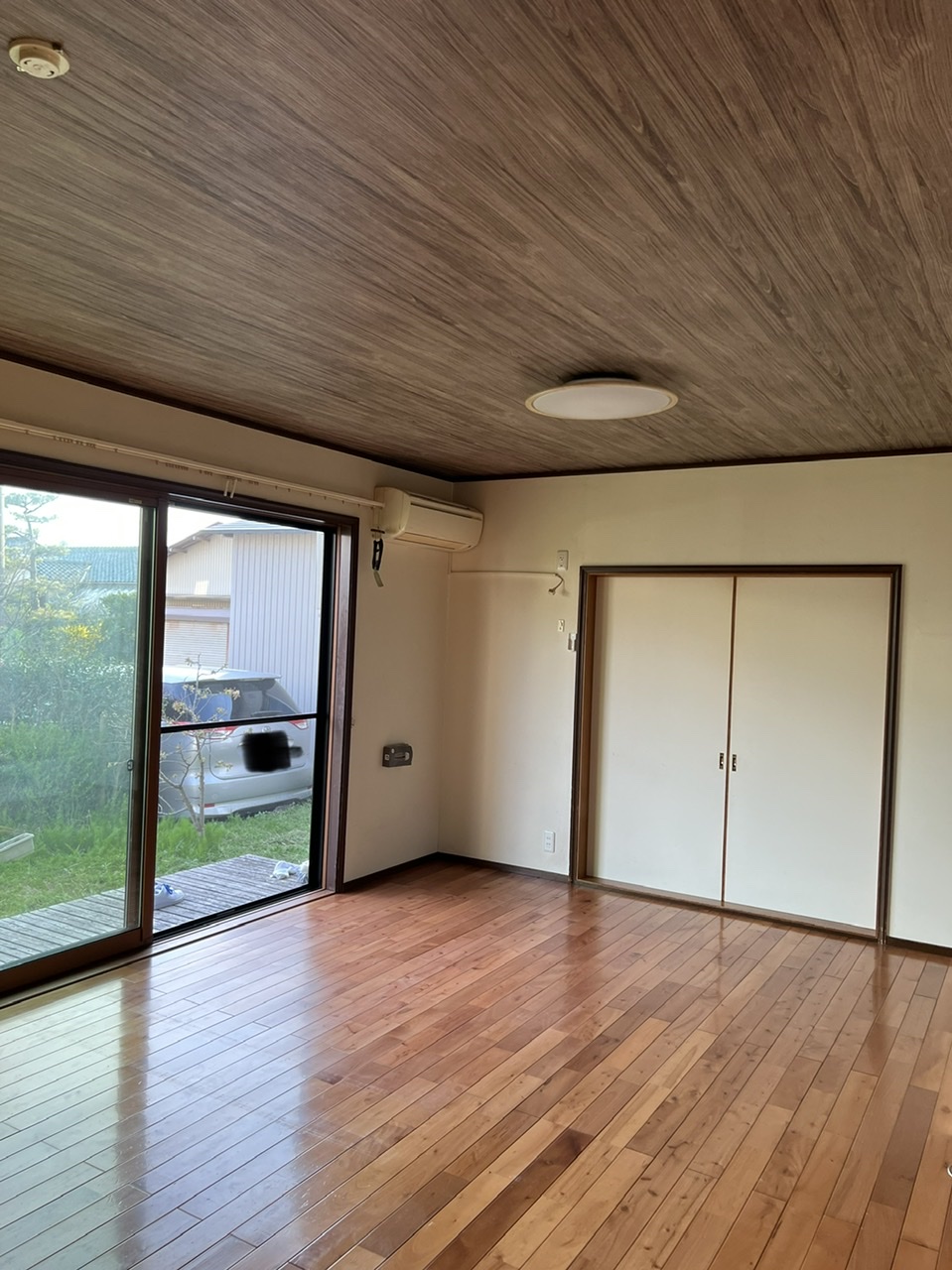 天井リフォームと一緒にクロスを張り替え