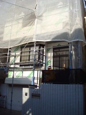 明るいイメージの外観デザインに施工