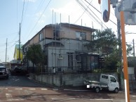落ち着いた色合いの外壁・シリコン塗料で耐久力アップ