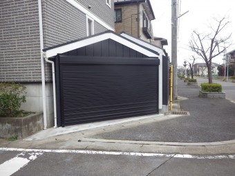 ガレージを拡張・車庫の外観をブラックで塗装