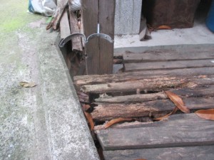 丈夫な人工デッキに交換