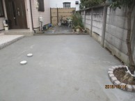 玄関ポーチを乱形石貼りでオシャレに施工