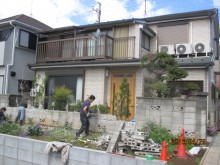 車庫を新設・玄関アプローチを開放的に施工