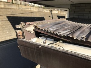 下地から屋根を作り直して傾きを解消