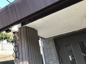 下地から屋根を作り直して傾きを解消
