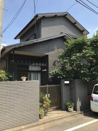 経年劣化による外壁に金属サイディングを重ね貼り