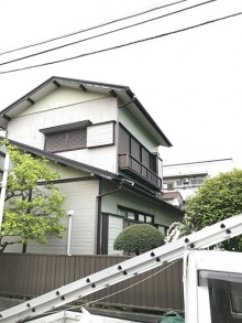 経年劣化による外壁に金属サイディングを重ね貼り
