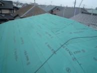 耐震に◎の軽い金属屋根に変更