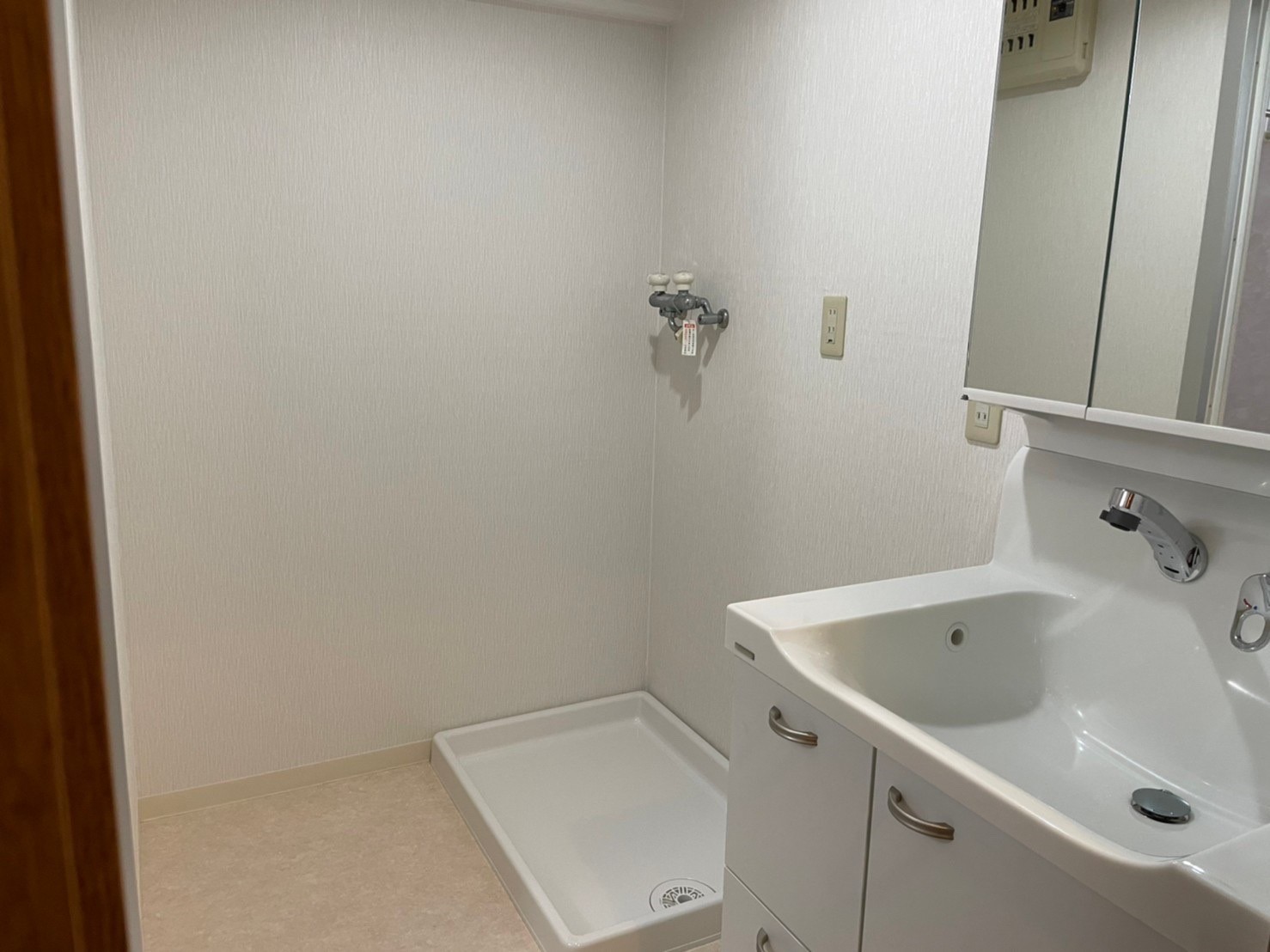 明るく素敵なお部屋になりました。