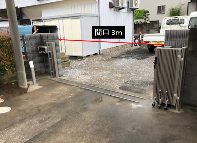 門の間口を3ｍに変更・夜はオシャレな雰囲気に
