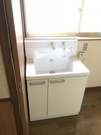 畳をフローリングに変更・水回り設備も交換