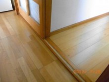 浴室ドアを折れ戸に変更して使いやすく
