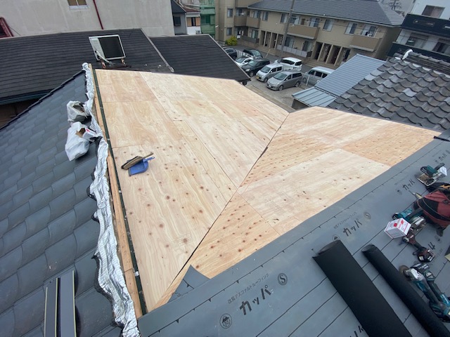 大阪市城東区　一部屋根葺き替え・一部補修工事