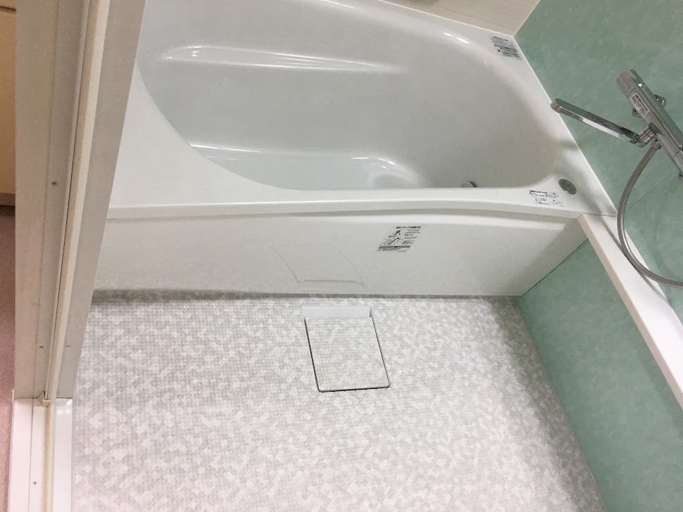 汚れを落とせない浴槽から人工大理石の魔法瓶浴槽
