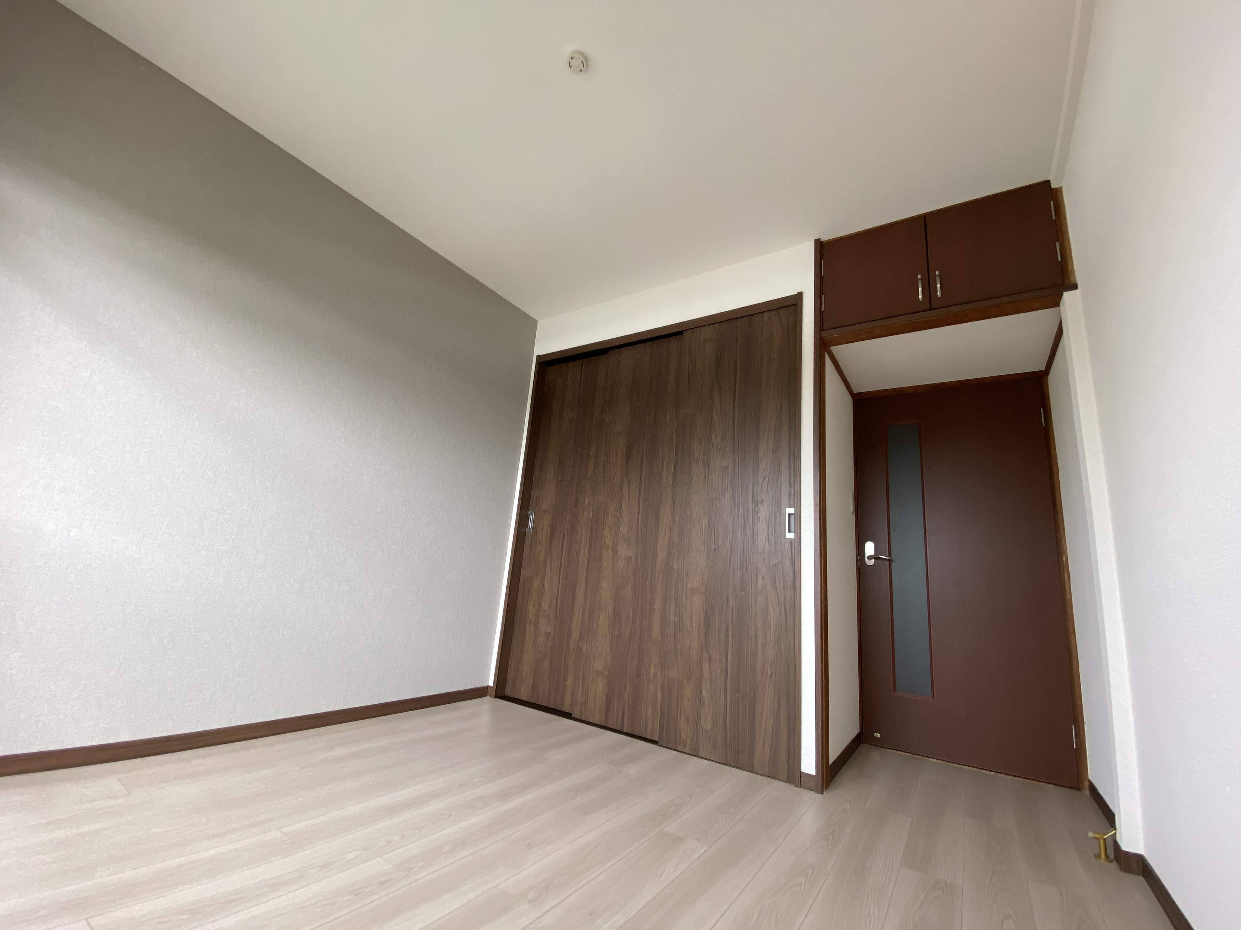 最上階物置和室を洋室の子供部屋へ