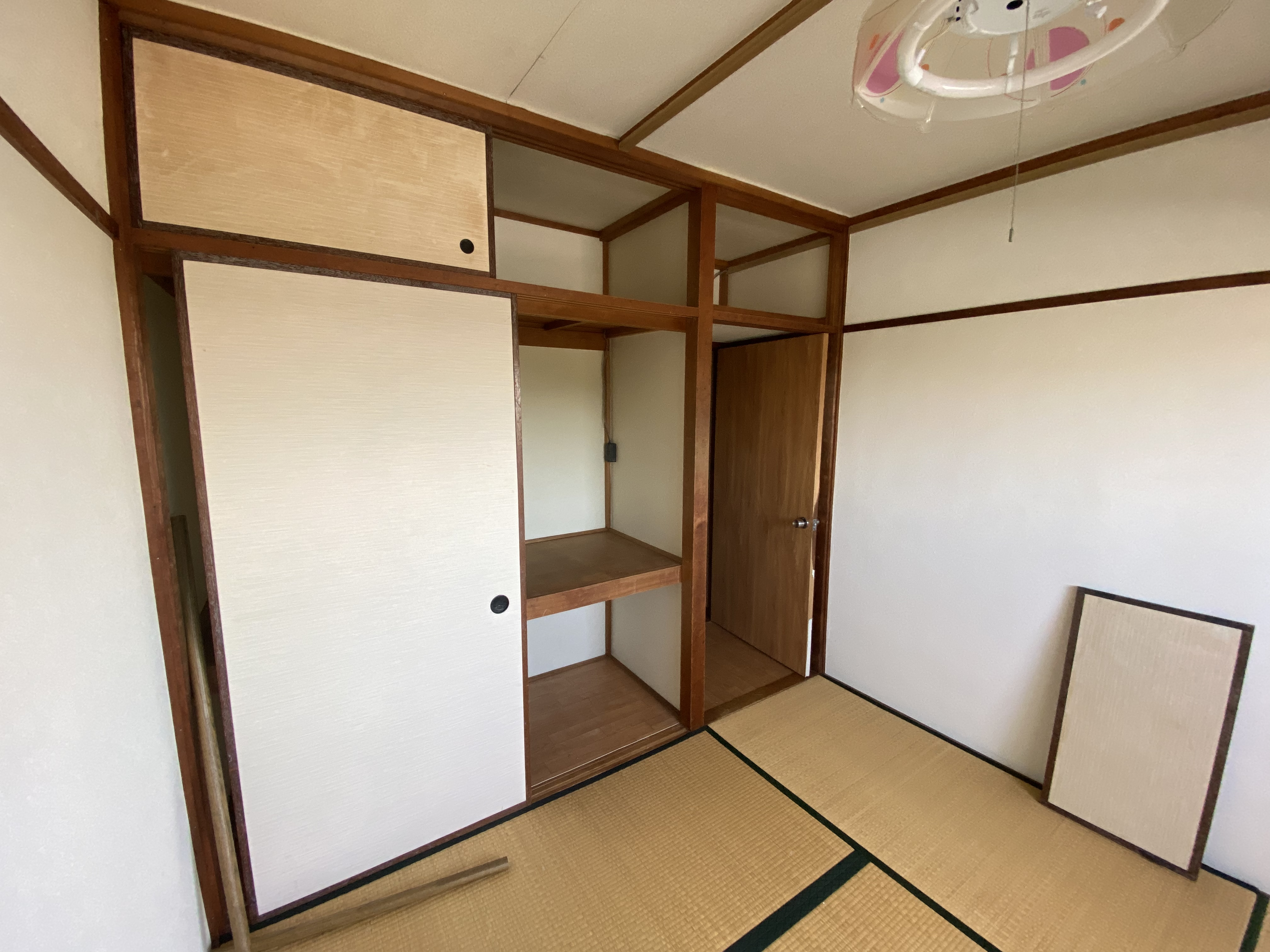 最上階物置和室を洋室の子供部屋へ