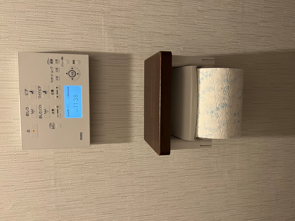 モダンで掃除の楽なレストルーム