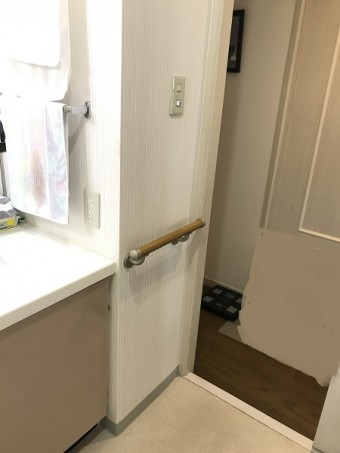 浴室交換と手すり取り付けで入りやすいお風呂に