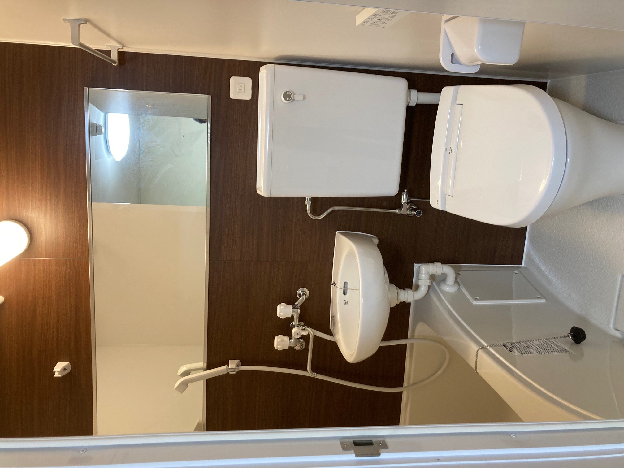 ３点ユニットバスを交換・オプションにシャワートイレ