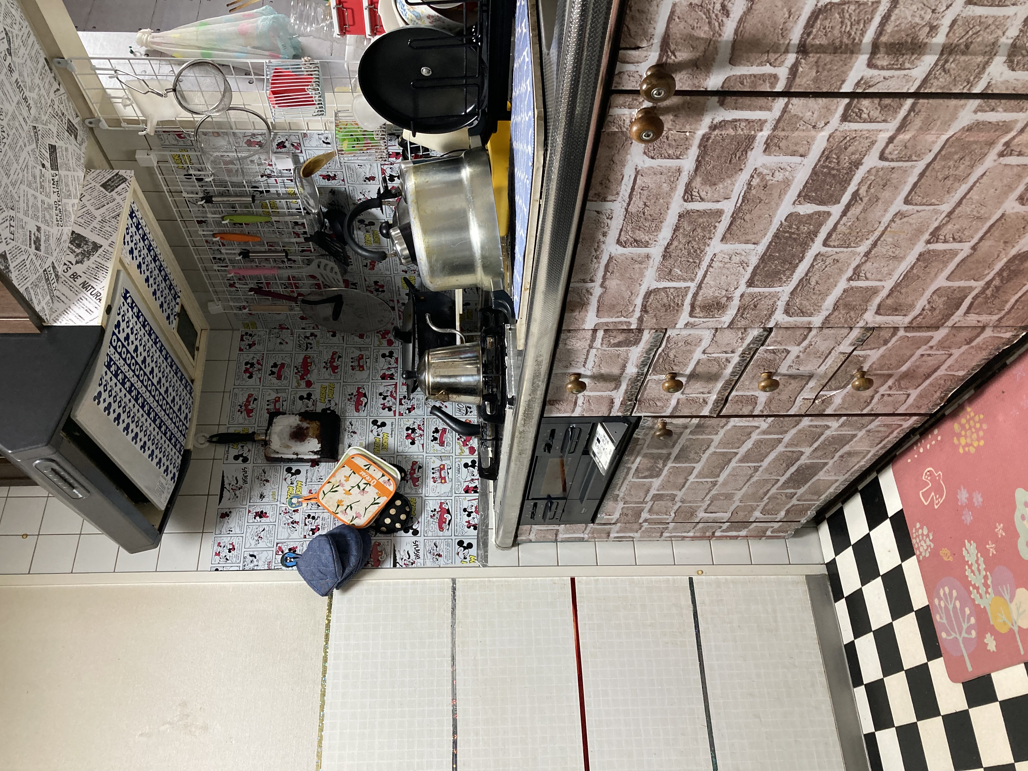 汚れがひどいキッチンをピカピカに
