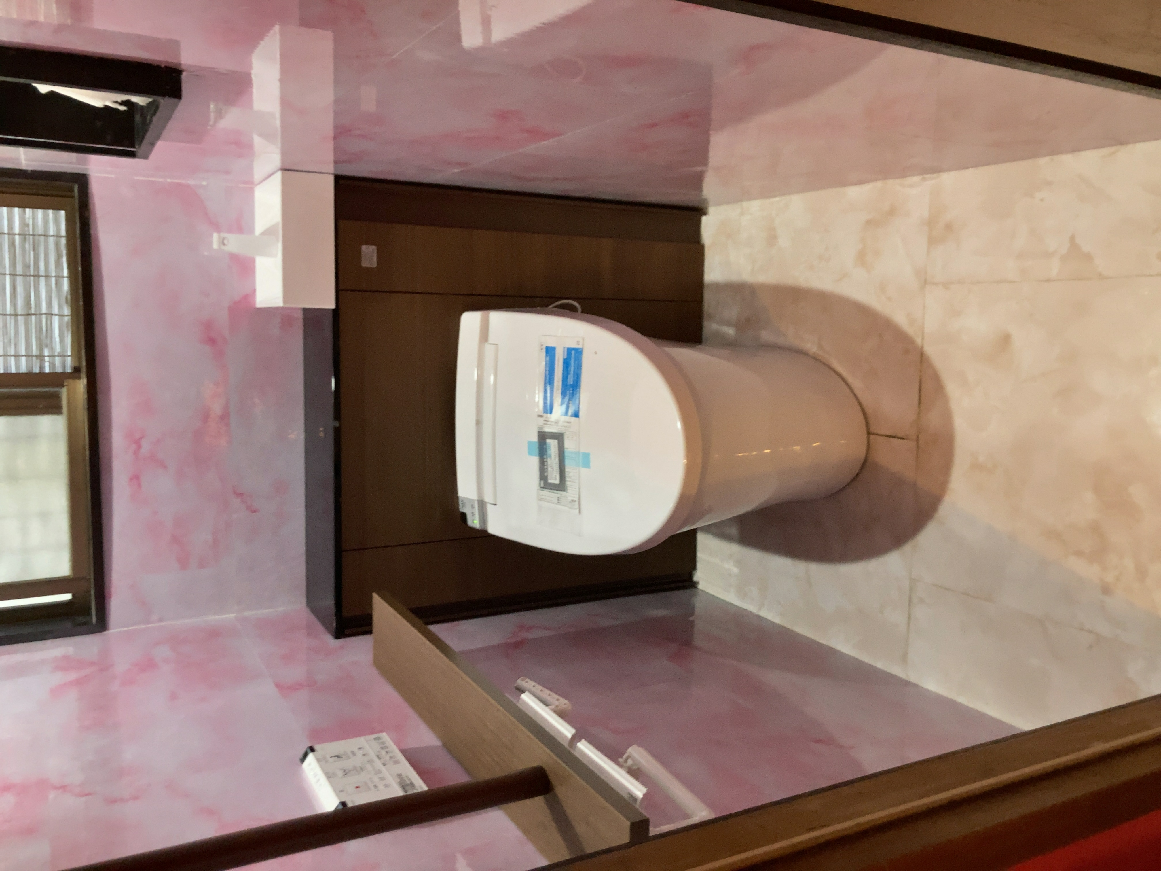 暗い雰囲気から明るいお風呂・トイレにリフォーム