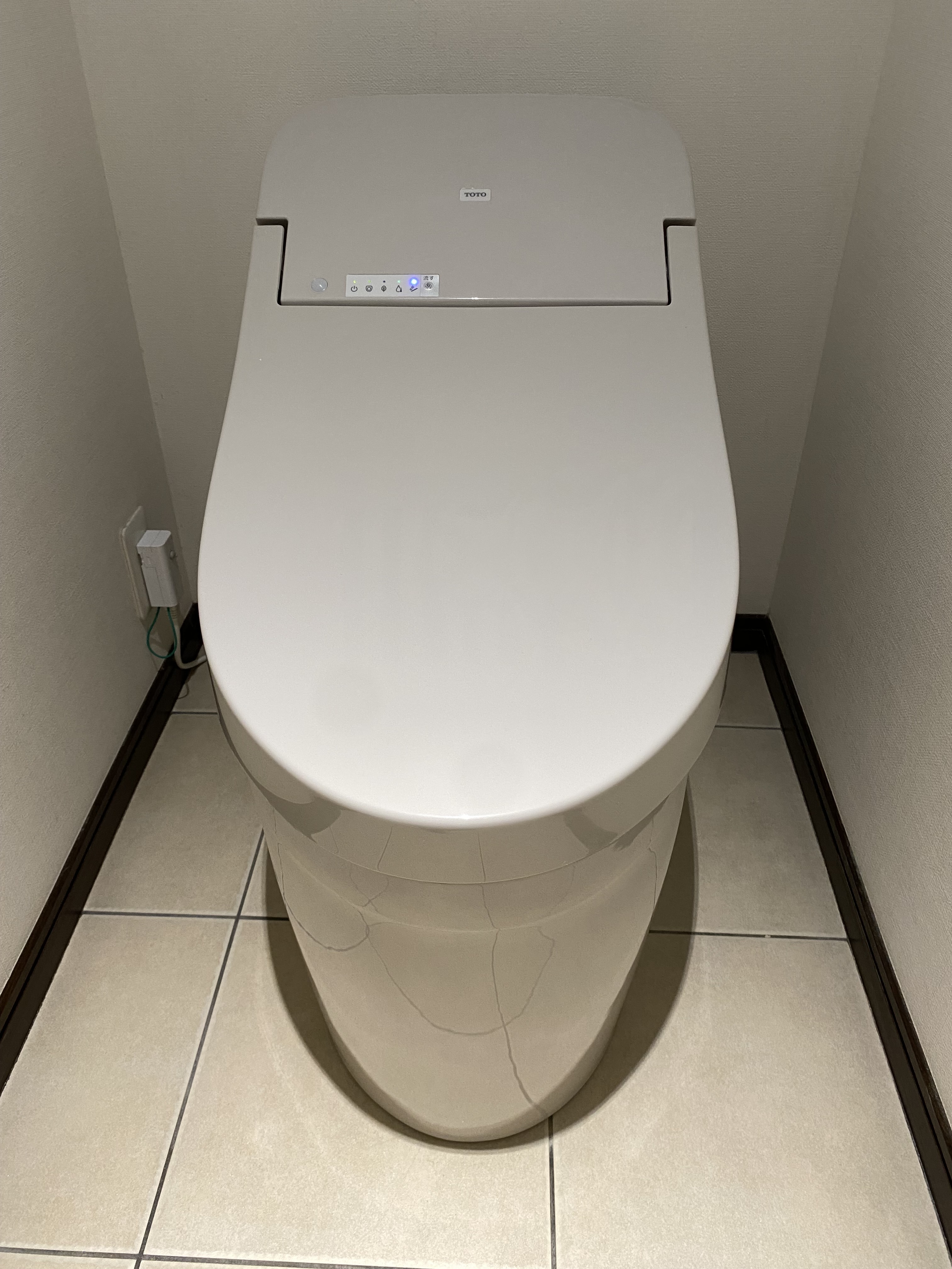トイレ破損に伴い交換・補助金で浴室暖房乾燥機を設置
