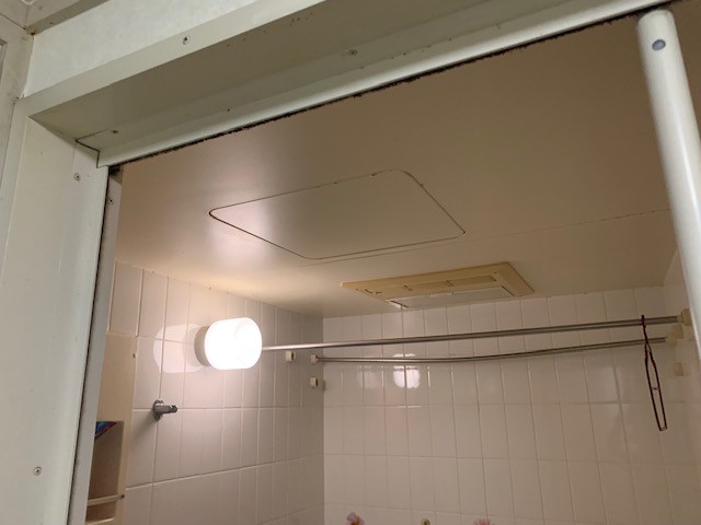明るく綺麗な浴室になりました。