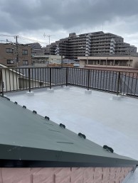 経年劣化が目立つ外壁・屋根・玄関をまとめてリフォーム