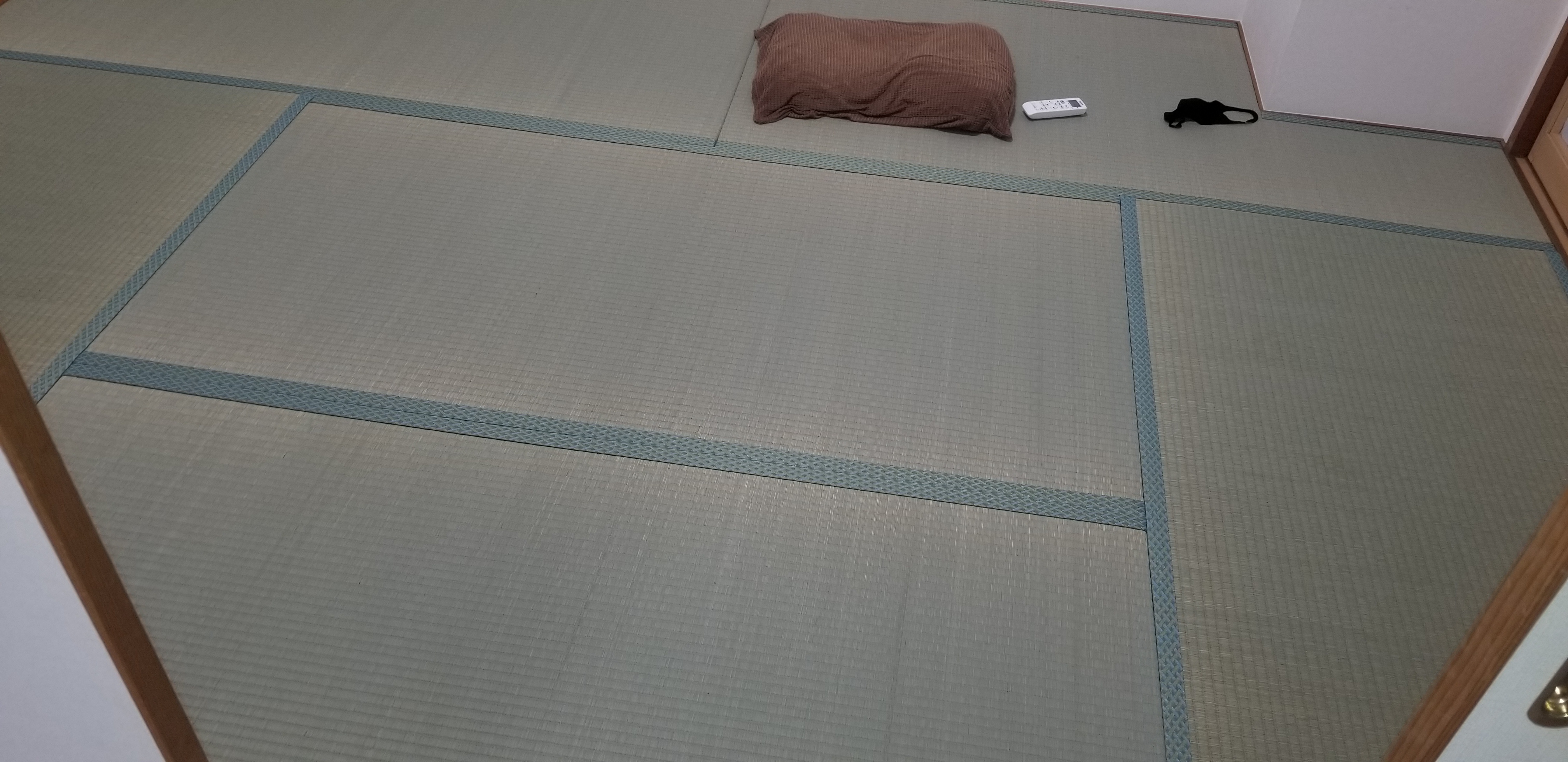 畳の取り換えで清潔感ある寝室に