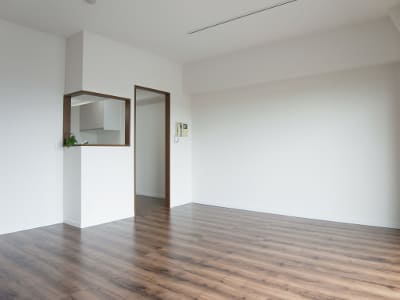 3LDKから２LDKに間取り変更・内装全体も一新