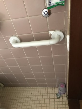 各所に手すりを取り付け